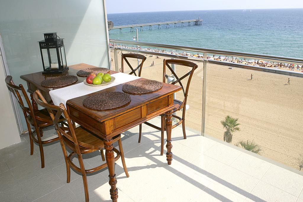 Great Sea-Side Barcelona Apartment บาดาโลนา ภายนอก รูปภาพ