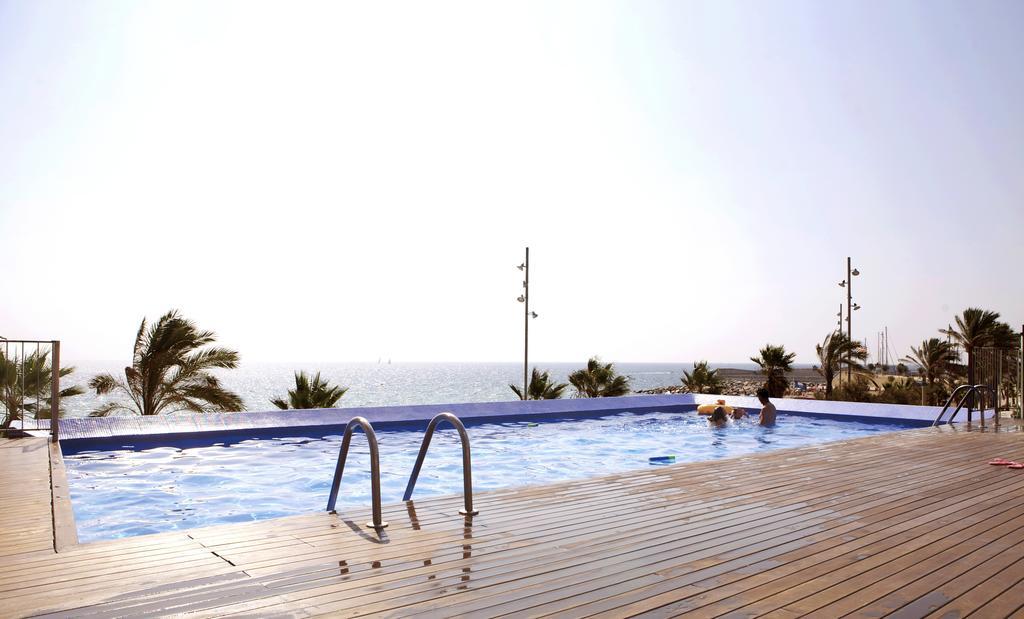 Great Sea-Side Barcelona Apartment บาดาโลนา ห้อง รูปภาพ